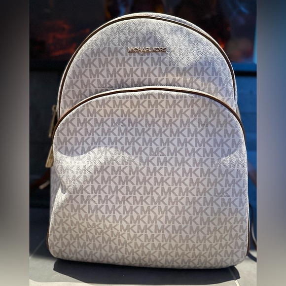 Micheal Kors Backpack - Picture 1 of 3